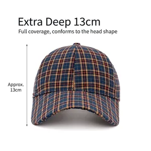 Britisches Karo-Basecap mit 13cm tiefer Krone in blau-gelb-rotem Karomuster-Design