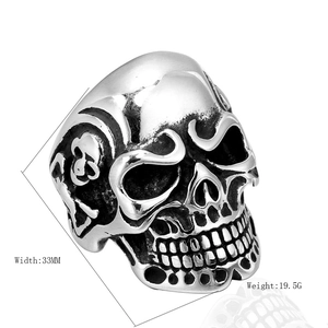 Gothic skull ring for men in stainless steel with 33mm width and 19.5g weight