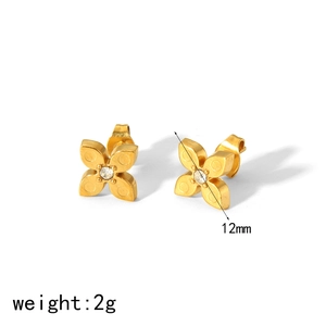 Golden clover zircon stud earrings in stainless steel, size 12mm, weight 2g