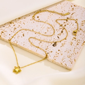 Minimalist 18K gold plated titanium lucky star necklace with adjustable lobster clasp chain