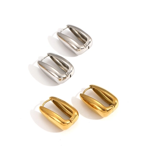 Boucles d'oreilles huggie géométriques carrées en acier inoxydable or 18k et argent