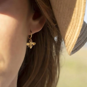 French style 18K gold plated stainless steel hoop earrings with delicate bee pendant