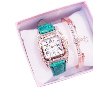 Elegant square rose gold quartz watch with green leather strap and star bracelet set
