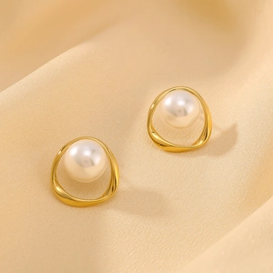 Elegant 18k gold plated stainless steel hollow oval stud earrings with white round pearl