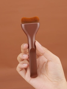 Ergonomic foundation brush with ultra-thin soft bristles for seamless makeup application