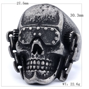 Gothic punk skull ring with 30.3mm height and 27.5mm width detailed measurements