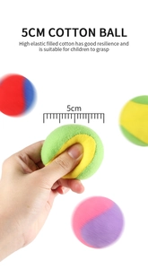 Detailopname van 5 cm zachte katoenen ballen voor trefbalspelletjes voor kinderen