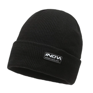 Berretto invernale in maglia nera con patch INOM, cappello a coste termico all'aperto