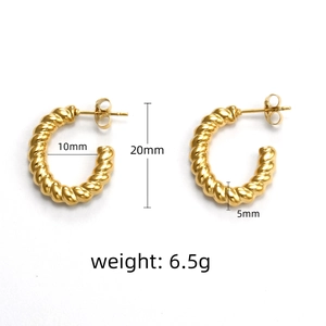 Detailed size map of 18k gold stainless steel twisted hoop earrings with 20mm outer diameter
