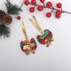 Nœuds de Noël avec cloches pour couronnes DIY et décorations festives de boîtes cadeaux