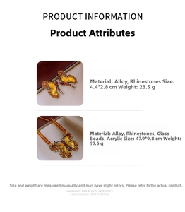 Detailed size specifications for butterfly necklace with glass beads and rhinestones