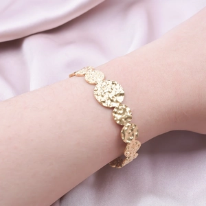Adjustable golden C-shape stainless steel cuff bracelet with hammered metal texture for women