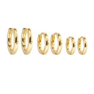 Polished 18K gold-plated hoop earrings set in three assorted sizes for women