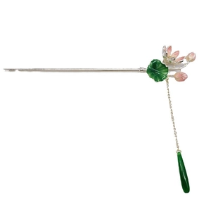 Spilla per capelli loto cinese con fiore in smalto rosa e ciondolo a nappa verde