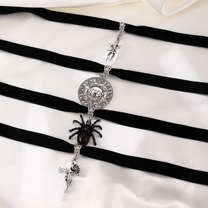 Gotisches Punk Halsband Aus Schwarzem Samt Mit Legierungsanhänger Totenkopf Kreuz Spinne Rose Retro Schmuck Für Damen Party
