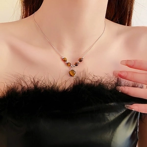 Retro Round Tiger Eye Stone Pendant Necklace Copper Clavicle Snake Bone Chain Vintage Jewelry For Women Silver Tone