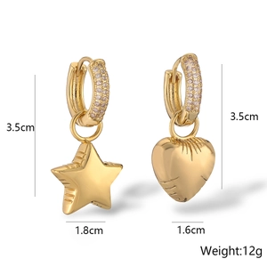 Detailed view of asymmetric gold-plated star and heart earrings with dimensions and weight