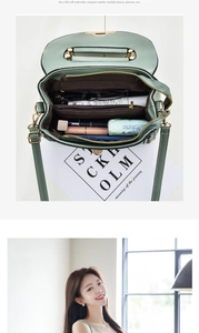 Vue détaillée de l'intérieur du sac en cuir vert clair avec compartiments et grand espace