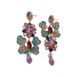 Bohemian floral earrings with colorful crystals and teardrop pendants in gold finish