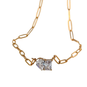 Collana a catena trombone placcata oro 18k con zirconi a cuore e taglio smeraldo