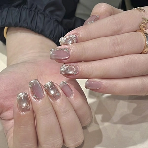 Press On Nägel Katzenauge Rosa Nude Mit Kunstperlen Und Silberglitzerrand Elegante Sanfte Glänzende Künstliche Nägel Für Frauen