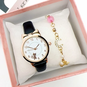 Cute cat-ear quartz watch with moon and star bracelet set in pink gift box