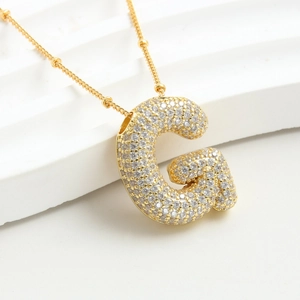 Collana placcata in oro con pendente lettera G a palloncino e zirconi micro-incastonati