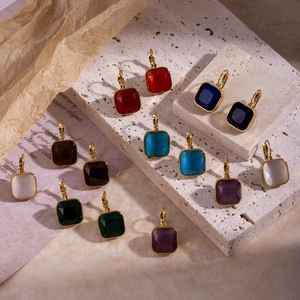 Boucles D'oreilles Dormeuses En Zircone Carrée Plaquées Or Acier Inoxydable Bijoux De Luxe Vintage Style Français Pour Femmes