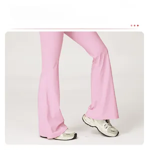 Dettagli dei pantaloni yoga rosa a zampa a vita alta con tessuto elastico fitness