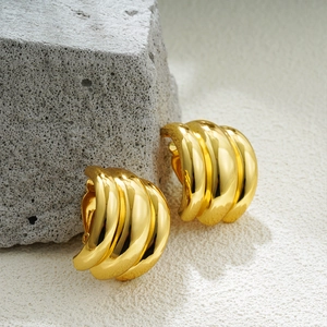 French retro 18k gold plated stainless steel layered arch stud earrings with ripple texture