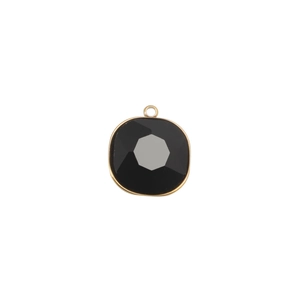 Détail d'un pendentif carré en pierre de naissance noire avec bordure dorée facettée