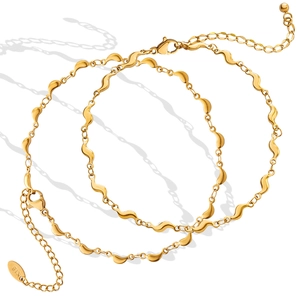 Bracelets de cheville dorés 18k à maillons ondulés avec fermoir mousqueton pour la plage