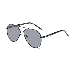 Classic polarized aviator sunglasses with black metal frame and gray UV lenses