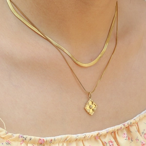 Double-layered 18k gold plated stainless steel snake chain with a diamond-shaped pendant