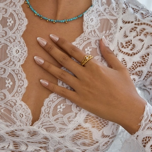 Lussuoso anello a corona in acciaio inossidabile placcato oro 18K con strass lucido