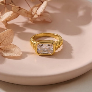 French Vintage Stainless Steel Ring Rectangle Glass Stone Twisted Texture Rope Band Minimalist Fashion Jewelry For Women