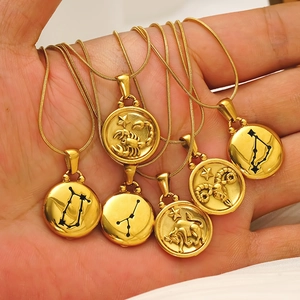Retro 18K vergoldete Sternzeichen-Halsketten aus Edelstahl mit geprägten Astrologie-Motiven