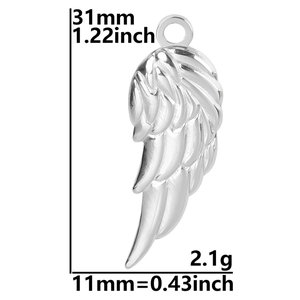 Macro view of 31mm silver angel wing pendant with detailed measurements and metal weight