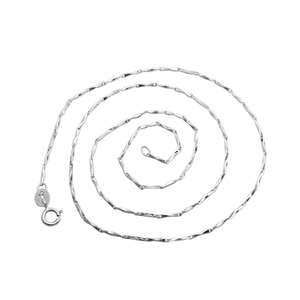 Minimalist S925 sterling silver waved yuanbao chain necklace with a polished finish