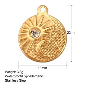 Detail of a 22mm sun and moon stainless steel pendant with dimensions and weight data