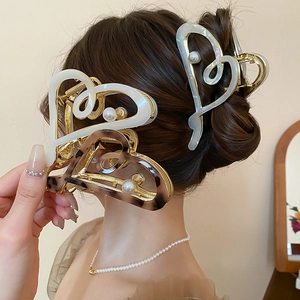 Pinces À Cheveux En Coeur Avec Künstliche Perles Acrylique Alliage Rétro Pinces Élégantes Pour Femmes Et Filles