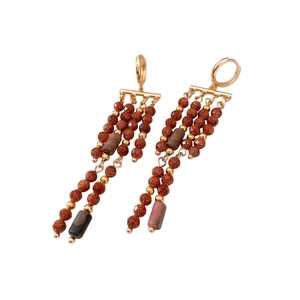 Boucles d'oreilles vintage avec perles rouge brun et longs pendentifs à glands dorés
