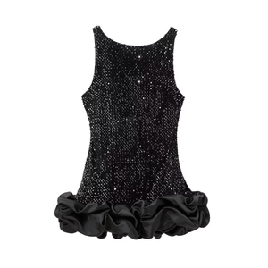 Robe noire élégante sans manches à paillettes avec jupe bouffante en satin chic