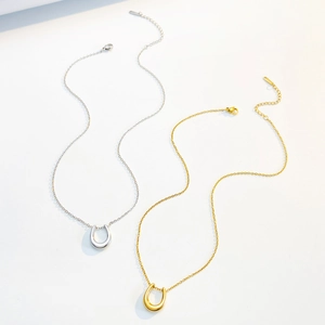 Minimalist titanium steel horseshoe U-shape pendant necklace set in gold and silver finish