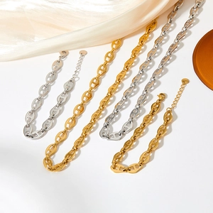 Polished stainless steel pig nose chain necklace and bracelet set in gold and silver