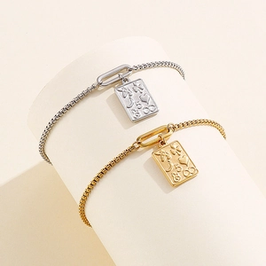 Fashion gold and silver adjustable chain bracelet with engraved square pearl pendants