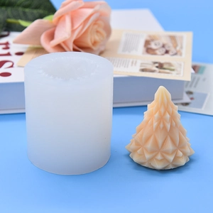 3D Christmas tree silicone mold for DIY candles and cakes with geometric polyhedron finish