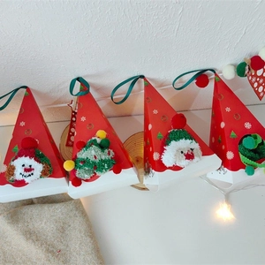Coffret de chaussettes de Noël en molleton corail avec décorations festives en peluche