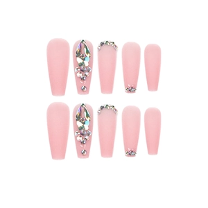 Matte nude roze lange ballet kunstnagels met luxe strassteentjes en kristallen accenten