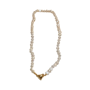 18K gold-plated heart pendant necklace with natural baroque freshwater pearls on white back